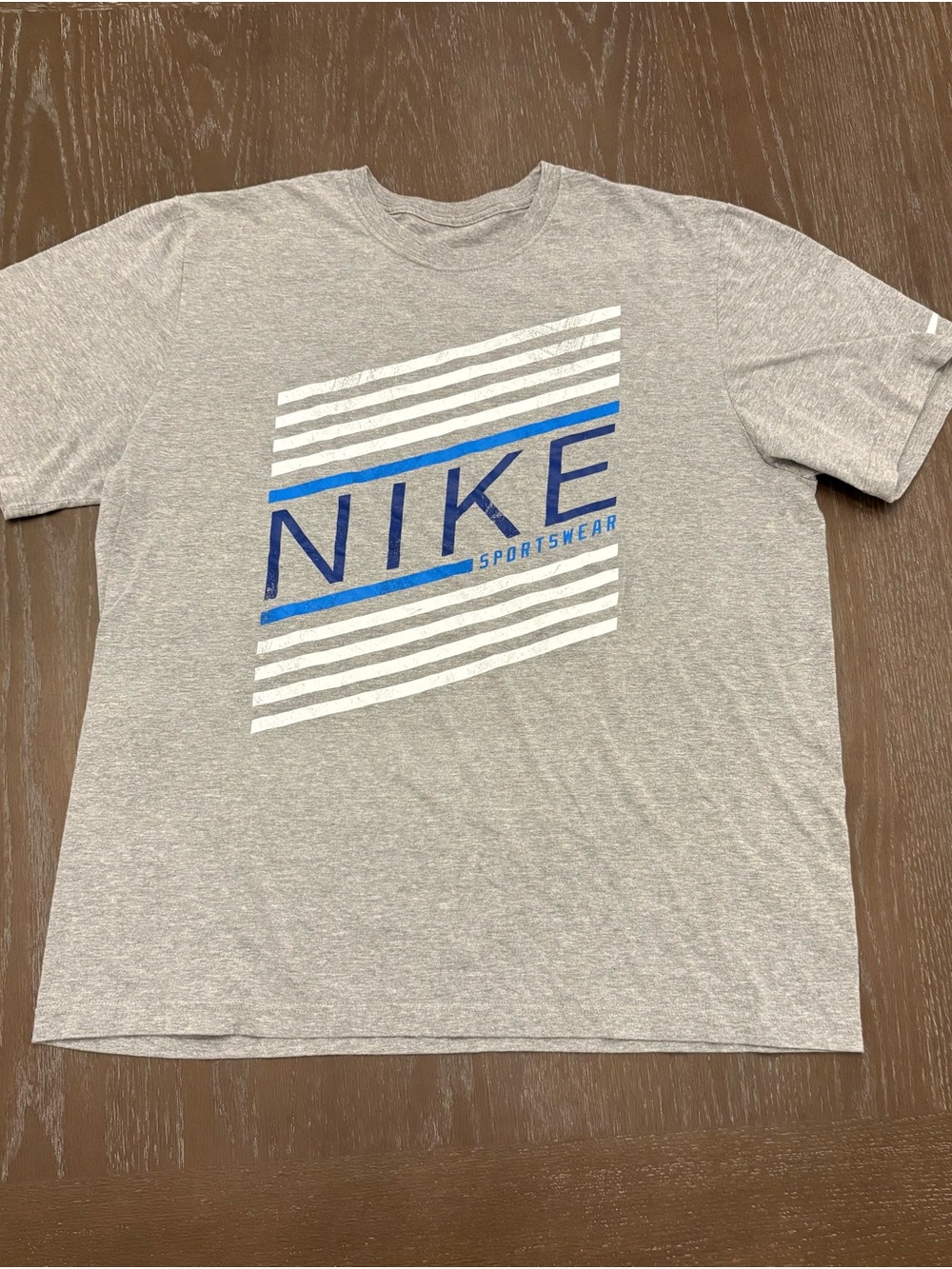 Nike Sportswear Graphic T-Shirt – Heather Gray, XXL